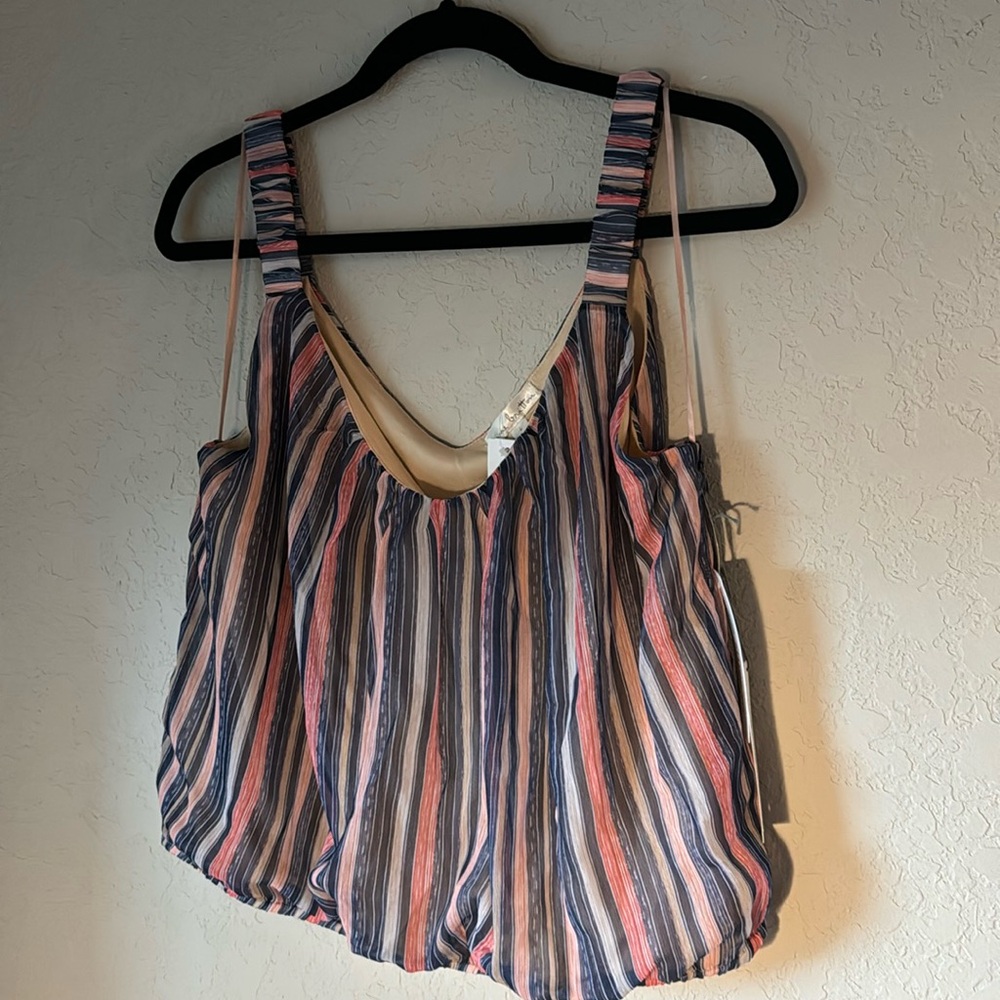 NWT Nine Britton Cream & Blue Cropped Tank Blouse | Stitch Fix | Size L | Casual